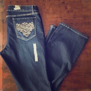 NY&Co. bootcut jeans size 16 - embellished pockets